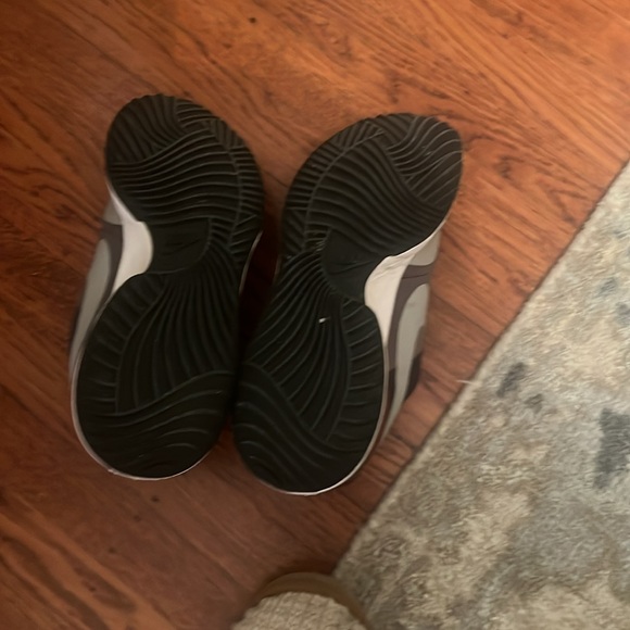 Nike men’s shoe - Picture 3 of 5